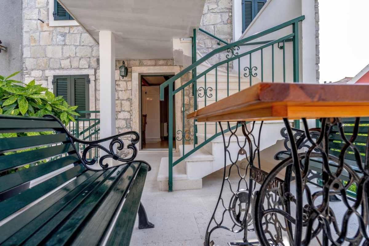 Apartments Inn Baška Voda Extérieur photo